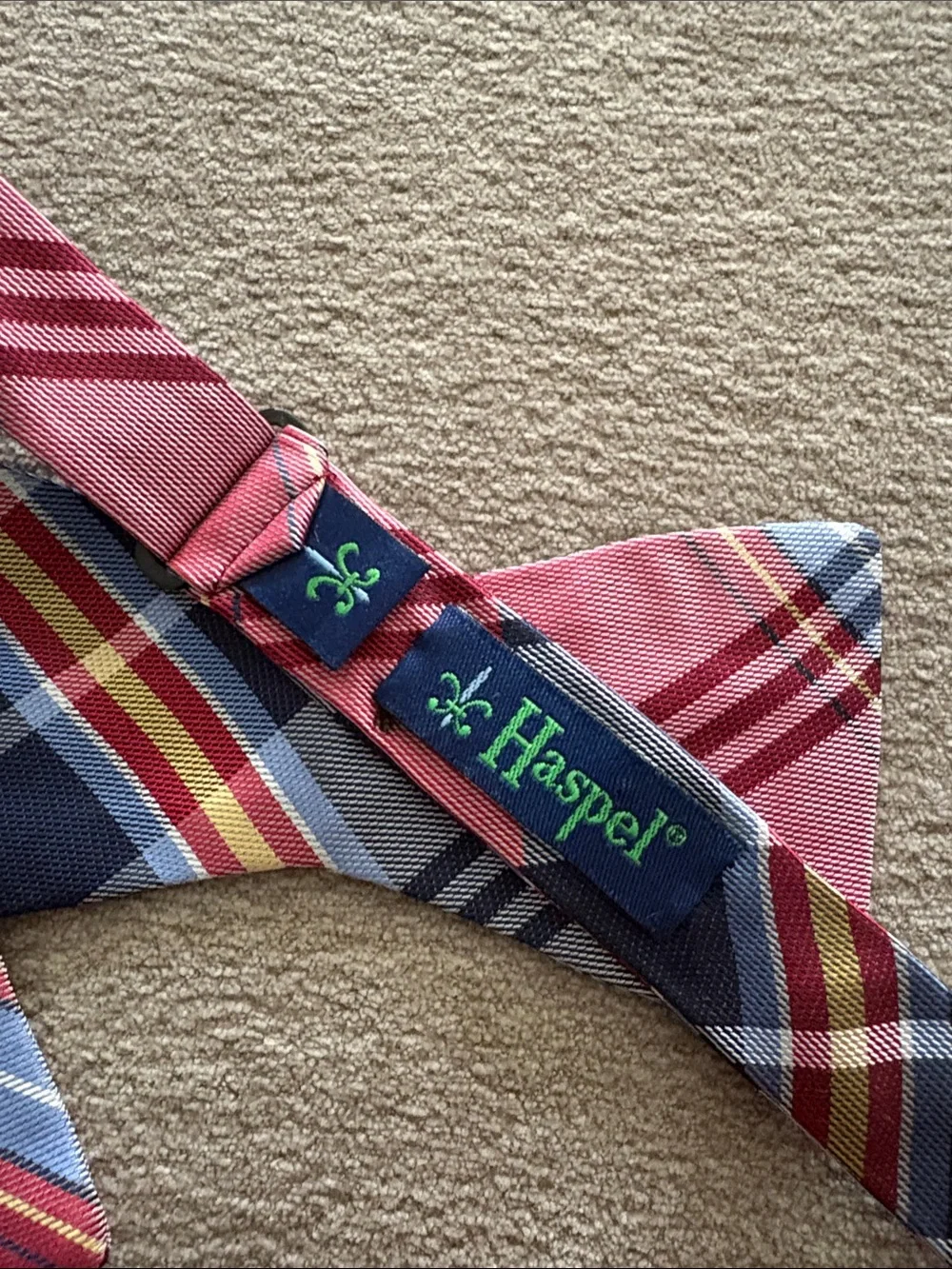 Haspel Plaid Bow Tie with Adjustable Self Tie EUC